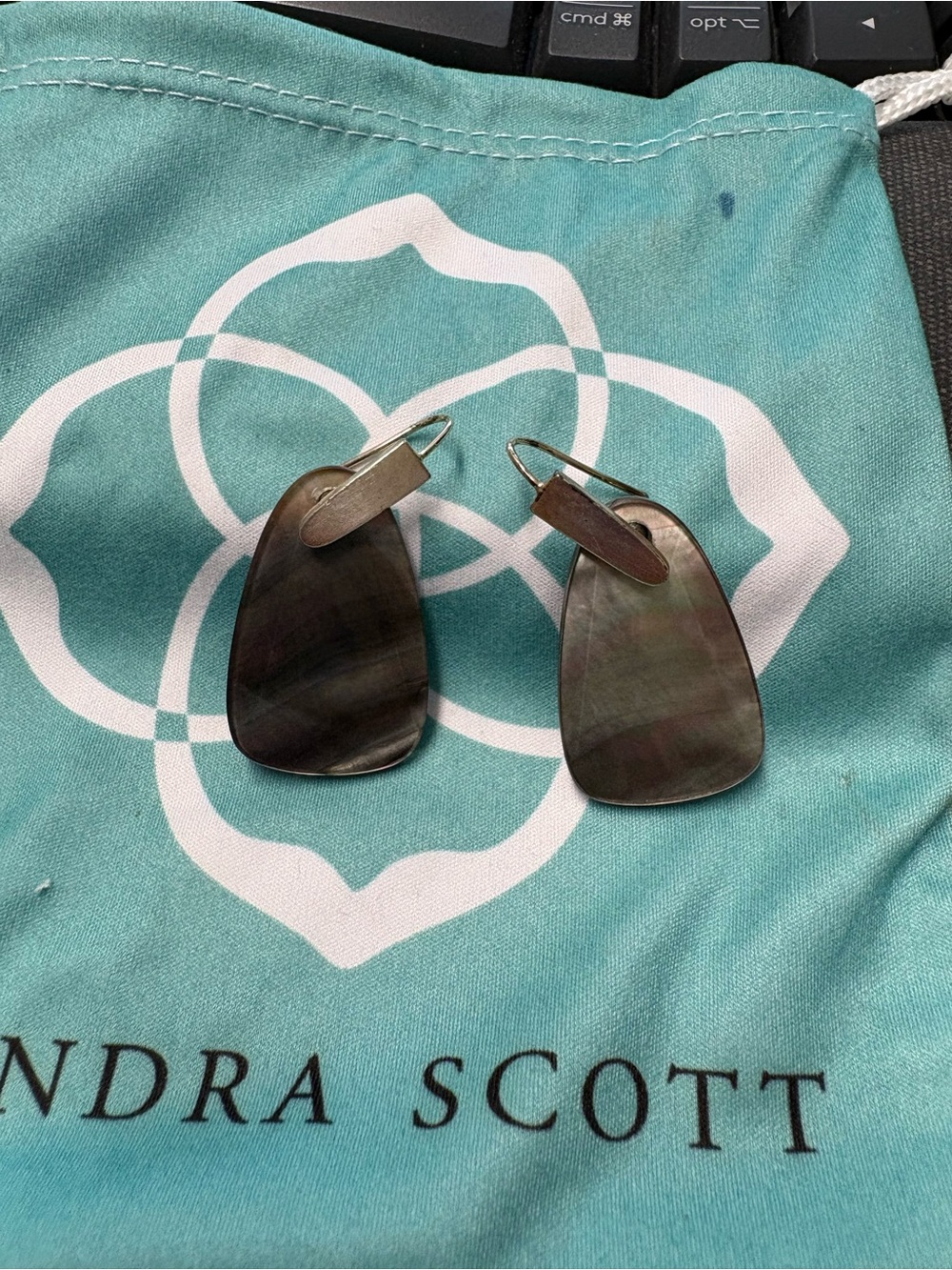 Kendra Scott Black Mother-of-Pearl Drop Earrings